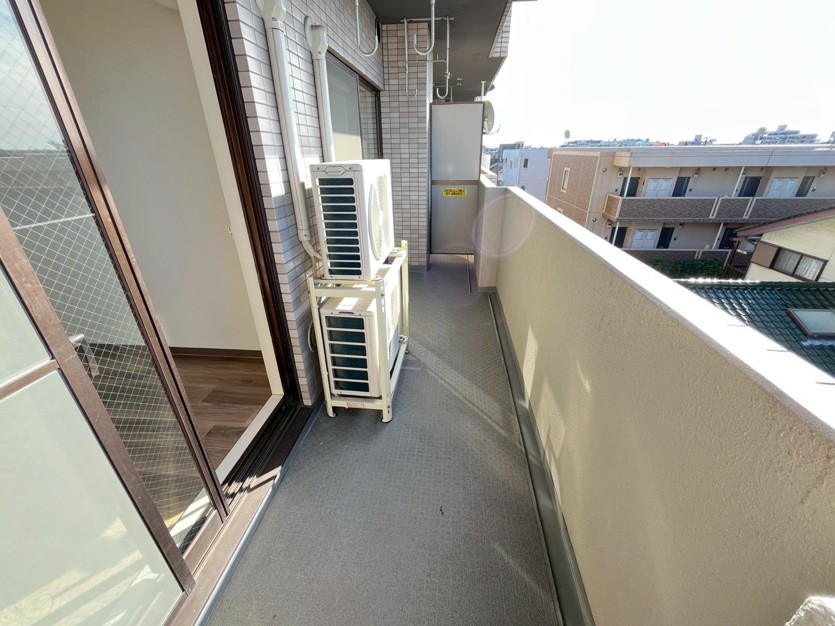 バルコニー　他の部屋の写真になります。