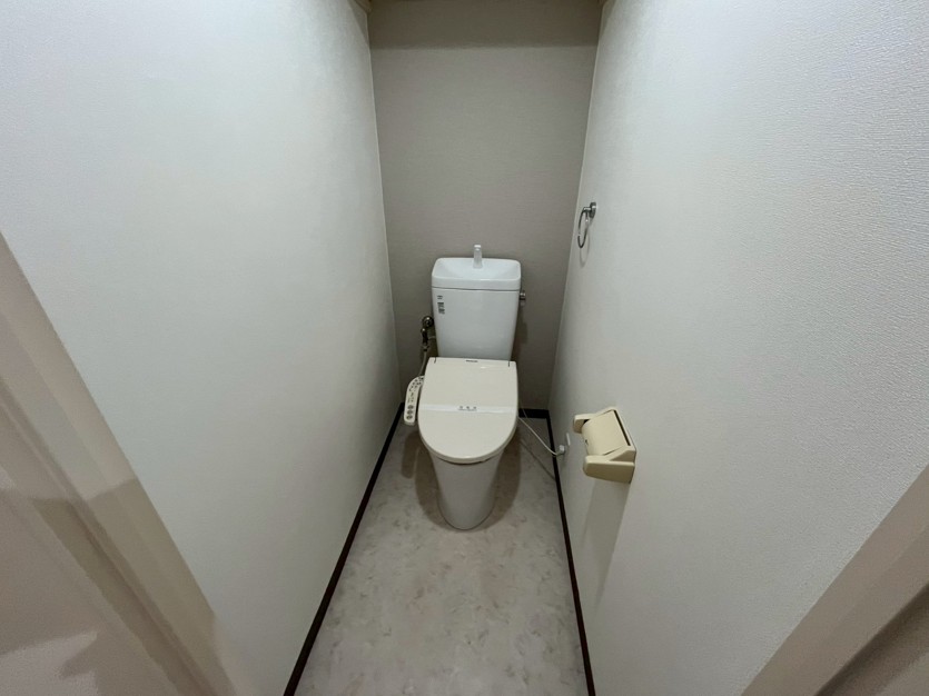 トイレ　他の部屋の写真になります。