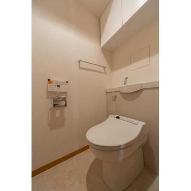 トイレ　写真は同タイプ住居です。