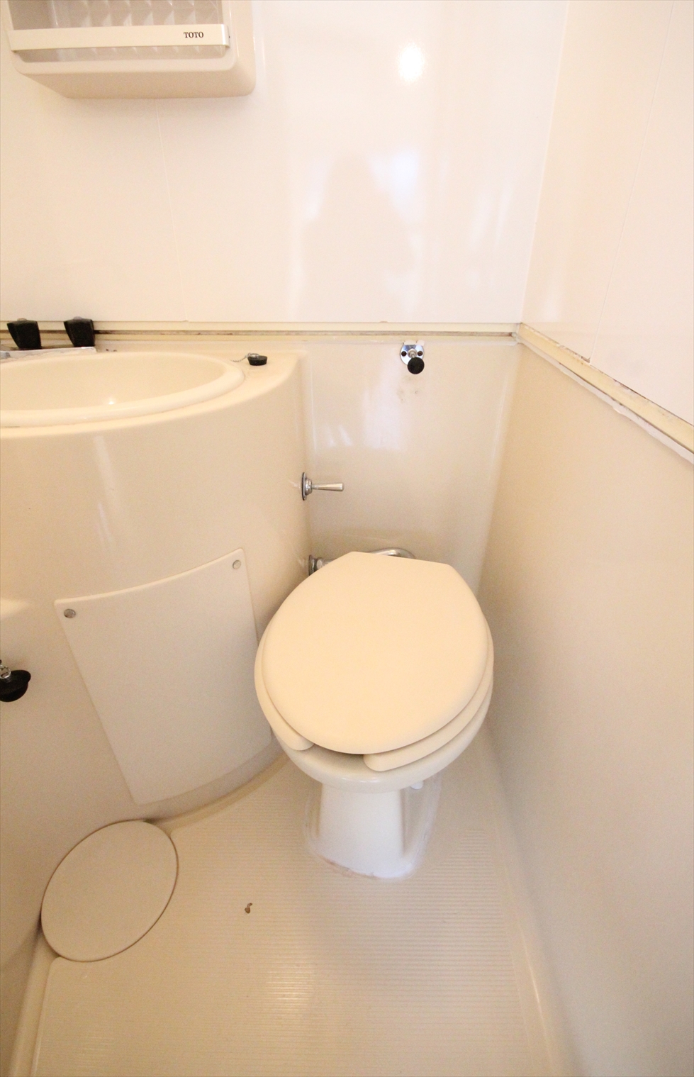 ナウルマンションのトイレ写真