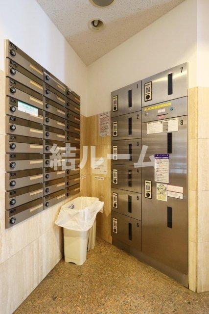都営三田線 板橋本町駅 徒歩2分 11階建 築22年の外観写真