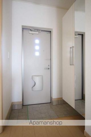 グラース ヴィラ Iの玄関写真