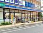 コンビニ　ローソン亀戸駅北口店（コンビニ）まで153m