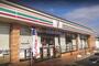 コンビニ　セブンイレブン八日市小脇店（コンビニ）まで288m