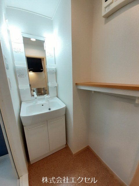 洗面設備　独立洗面台です。