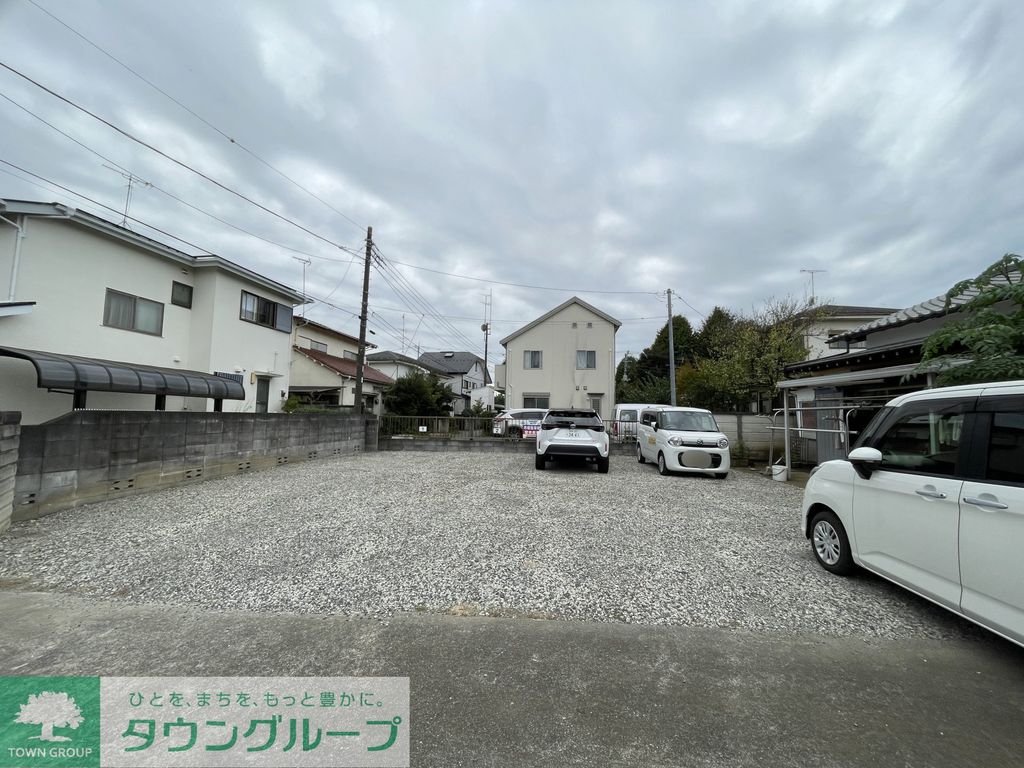 駐車場　駐車場