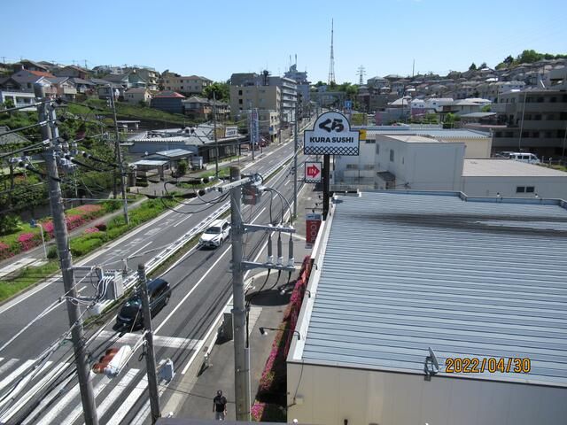ＪＲ京浜東北線 鶴見駅 バス乗車時間：20分 最寄りバス停で下車 徒歩1分 4階建 築30年の外観写真