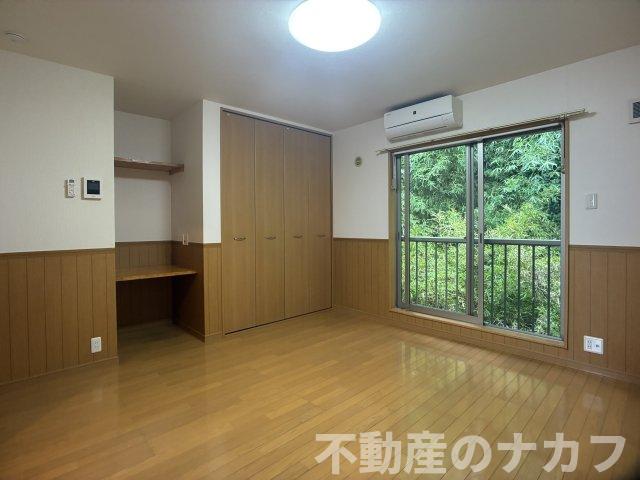 サンライズIWAKOSOの居間写真