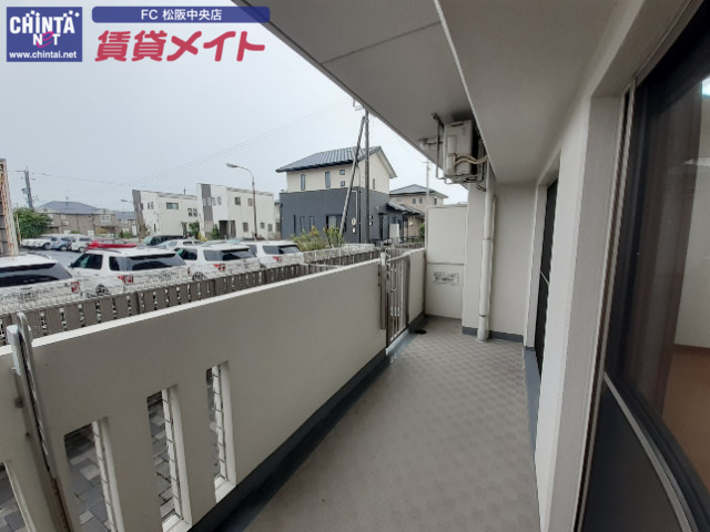 バルコニー　同物件別室画像