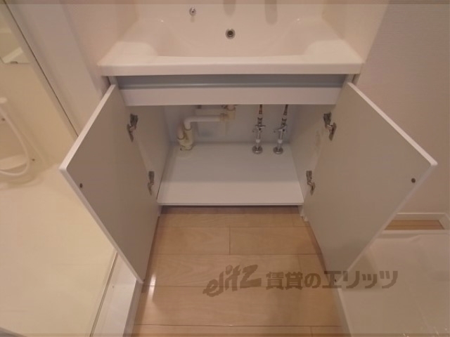 洗面設備　独立洗面台