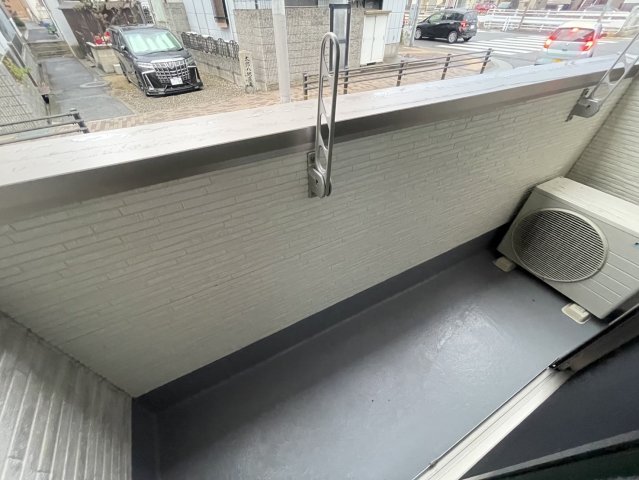 バルコニー　同物件別部屋写真