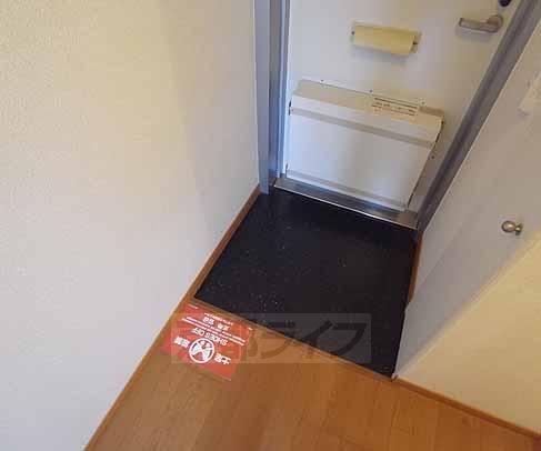 レオパレスおおやぶの玄関写真