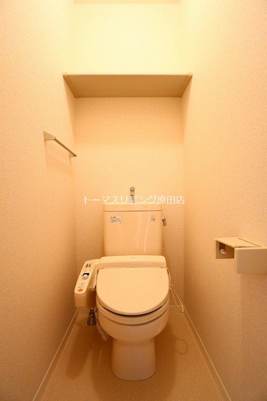 トイレ　102号室写真