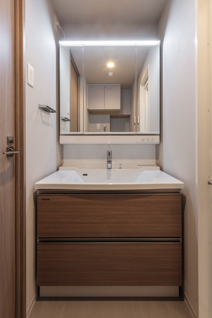 洗面設備　※写真は同タイプ住戸です。