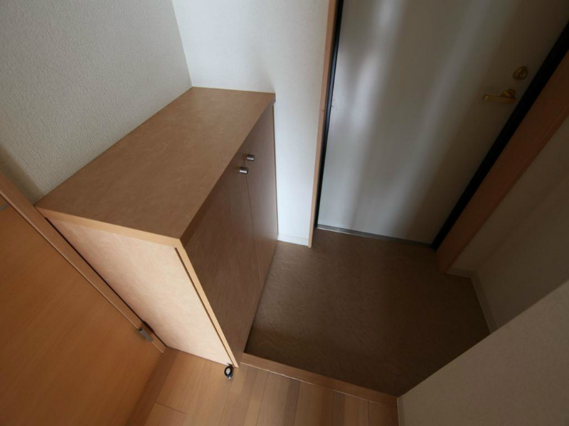 玄関　玄関　シューズボックス付