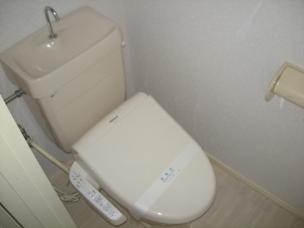 トイレ　落ち着いたトイレです