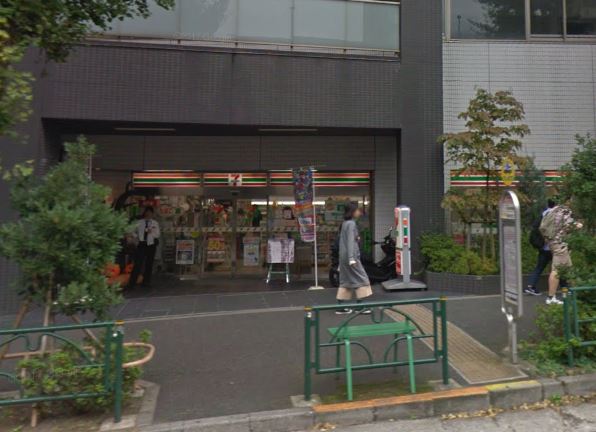 コンビニ　セブンイレブン 西麻布4丁目店（コンビニ）まで18m