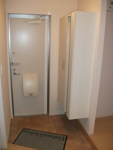 玄関　同タイプ部屋写真