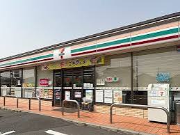 コンビニ　セブンイレブン岡山関店（コンビニ）まで151m