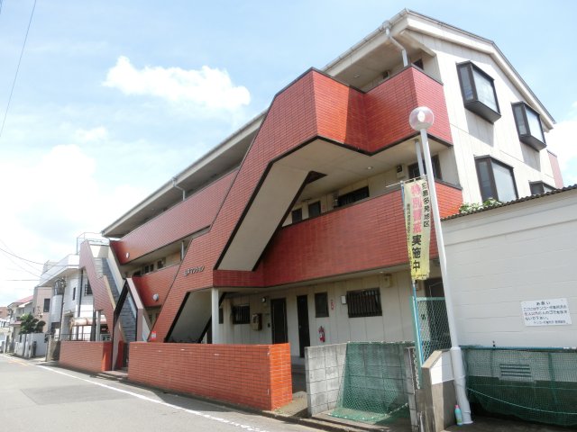 ニューライトマンションの外観写真