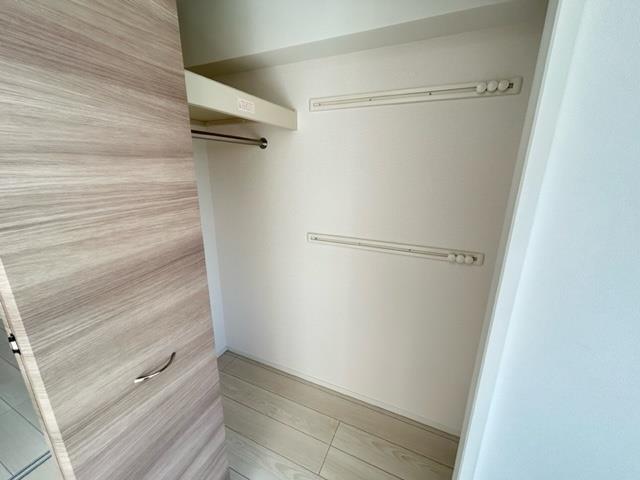 収納　同タイプの別部屋の写真です