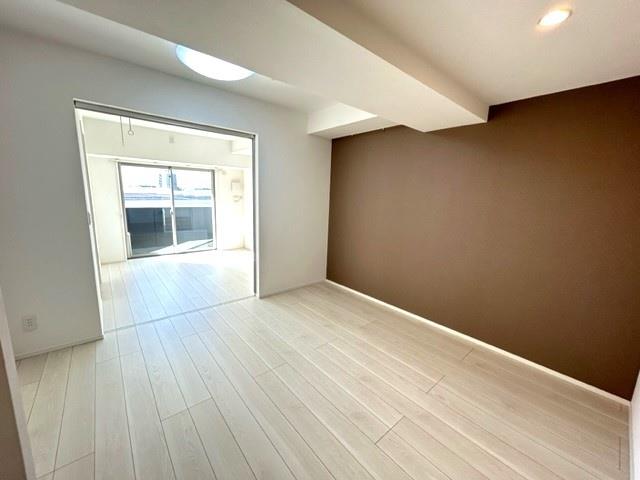 居室・リビング　同タイプの別部屋の写真です