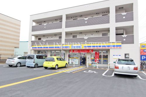 コンビニ　ミニストップ草加小山店（コンビニ）まで729m