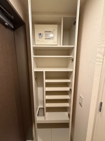 収納　参考写真：別部屋タイプ