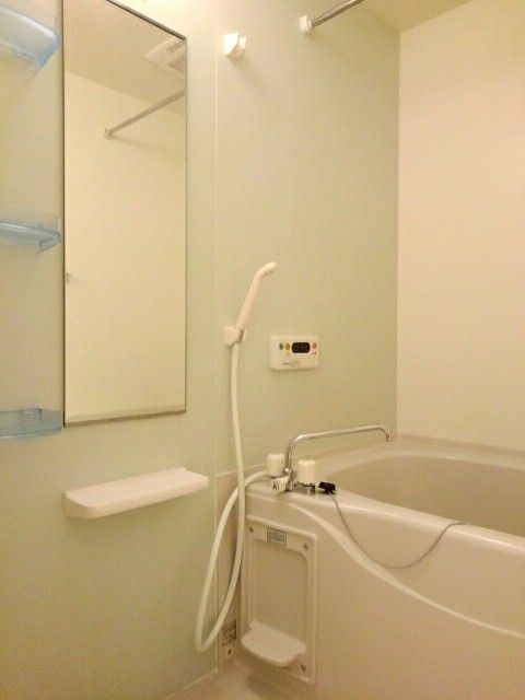 サニーヒルIIIの風呂写真