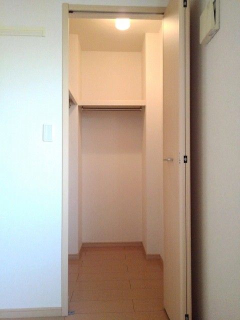サニーヒルIIIの内装写真