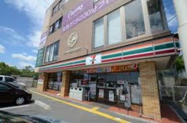 コンビニ　セブンイレブン宝塚すみれガ丘1丁目店（コンビニ）まで1140m