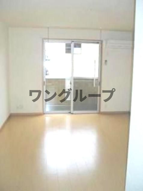 エクセレンスの居間写真