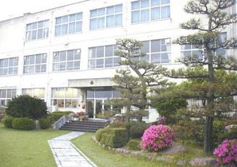 小学校　倉敷市立乙島東小学校（小学校）まで689m