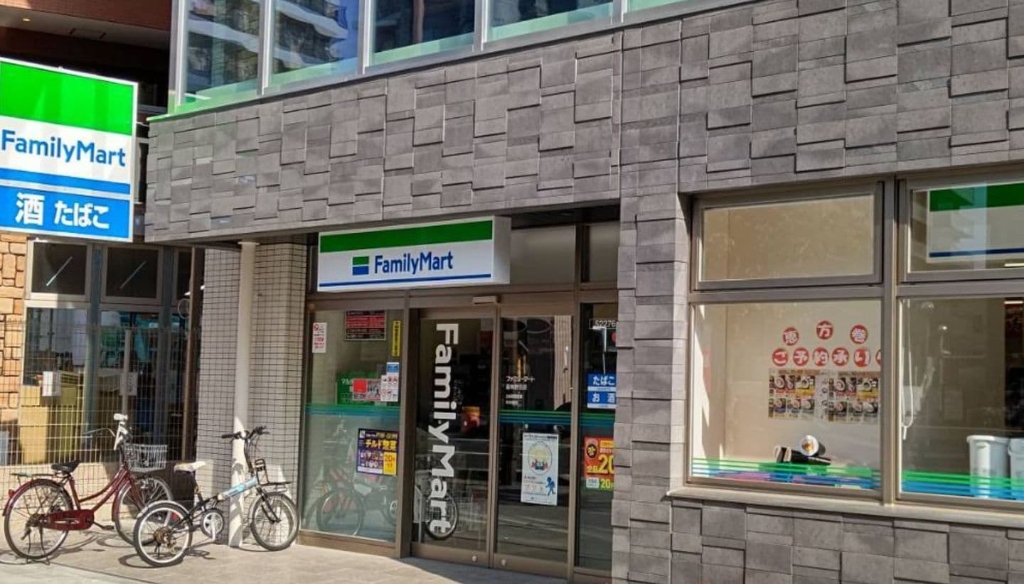 コンビニ　ファミリーマート 阪神野田店（コンビニ）まで202m