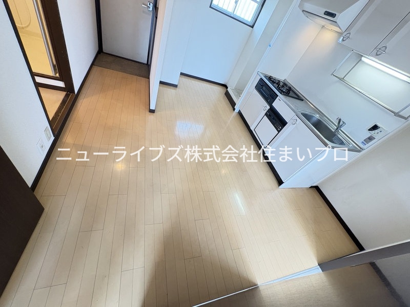 三幸ハイツの居間写真