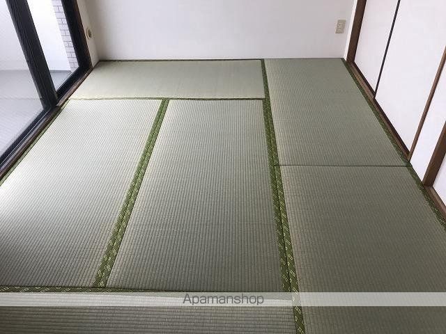 メゾンクレールの居間写真