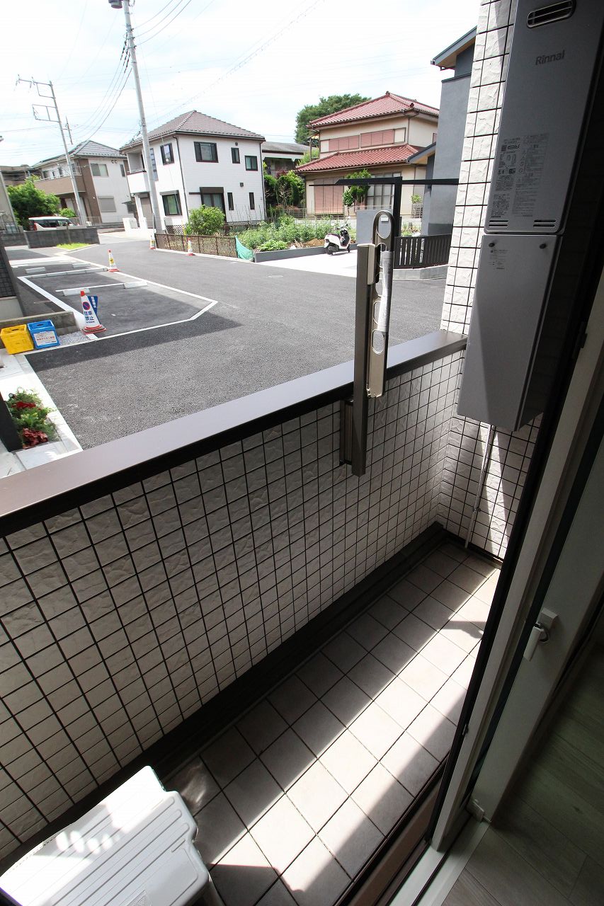 バルコニー　同タイプの別の部屋の写真です