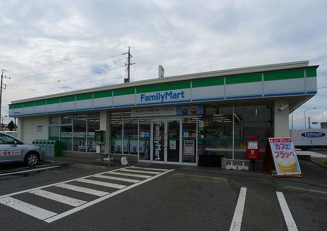 コンビニ　ファミリーマート東流通団地店（コンビニ）まで1300m
