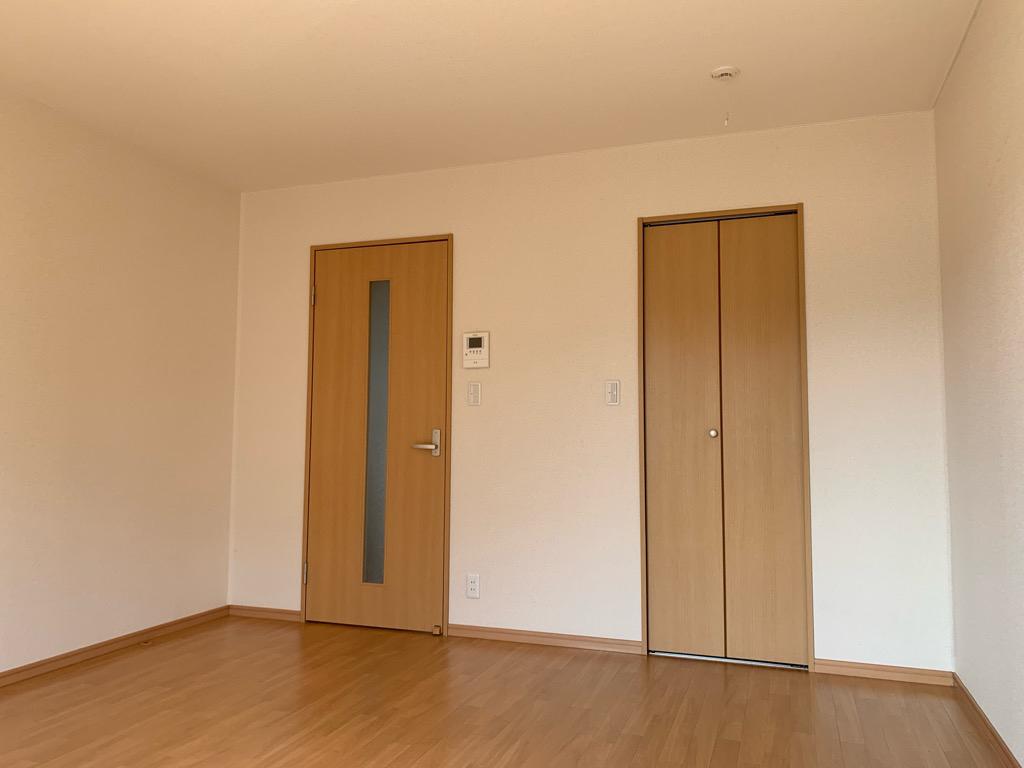 その他部屋・スペース　こちらのリビングで趣味の時間をお楽しみください