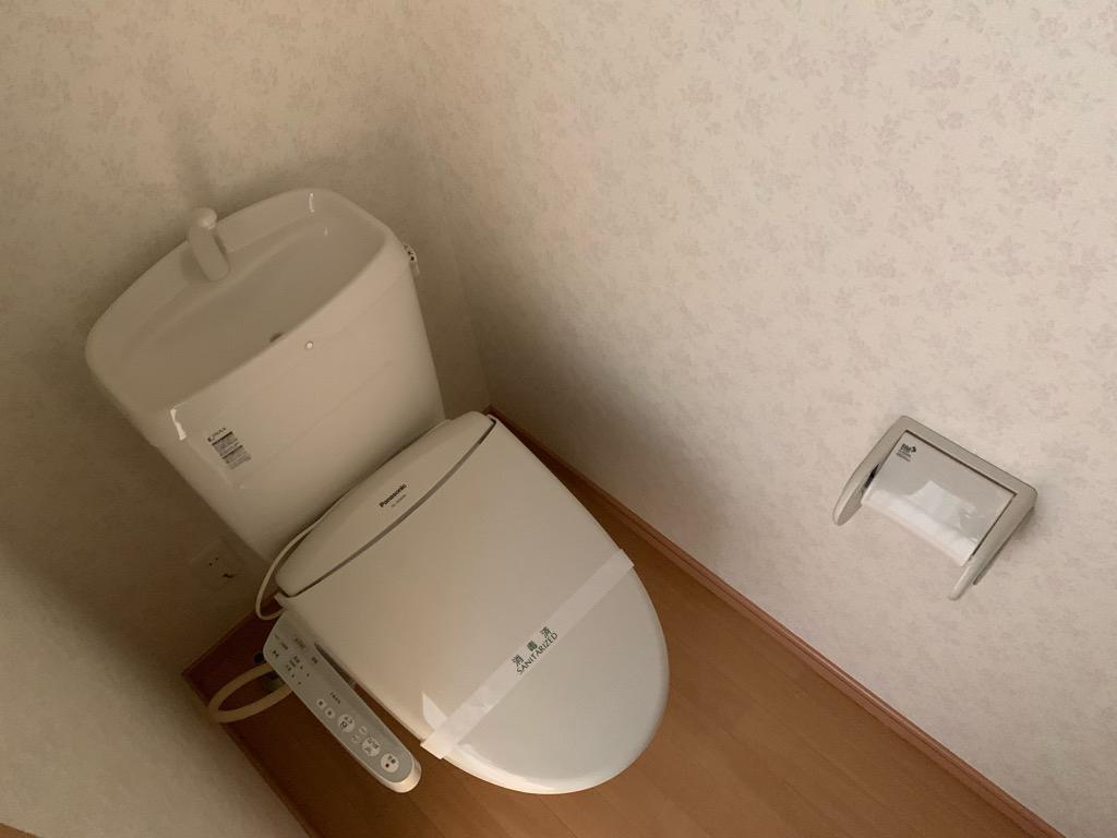 トイレ　清潔感のあるトイレです