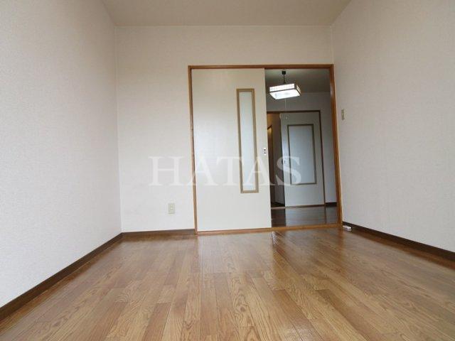 居室・リビング　同物件別部屋です。
