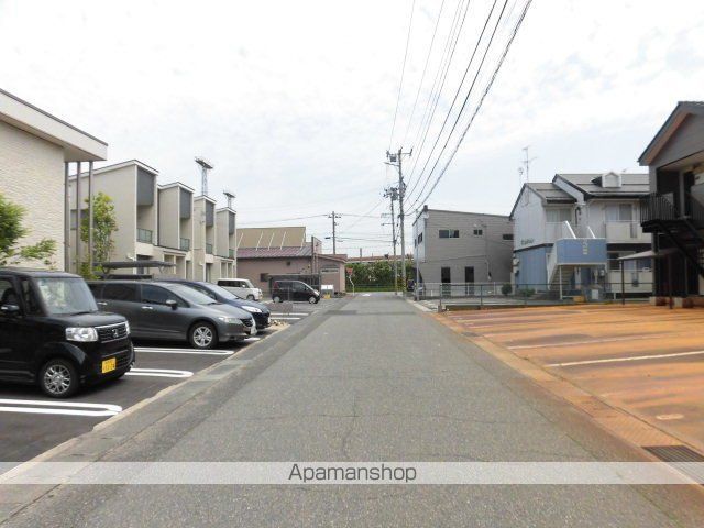 その他　側面道路（その他）まで50m
