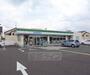 コンビニ　ファミリーマート八幡美濃山店（コンビニ）まで218m
