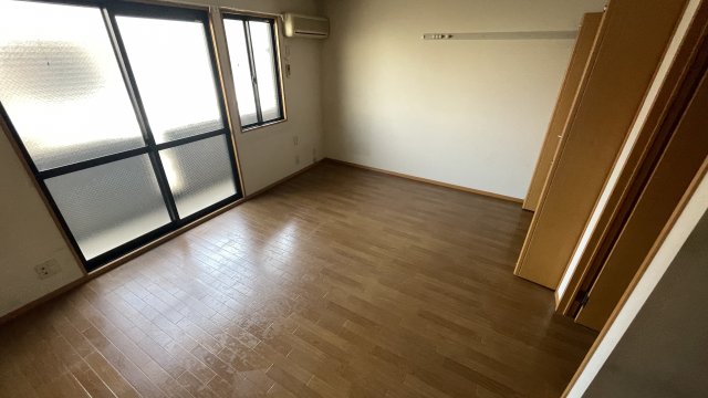 居室・リビング　エアコン付きで初期費用を抑えられます♪