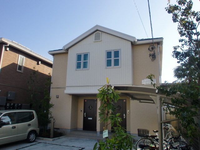 建物外観　積水ハウスシャーメゾン♪戸建て感覚のテラスハウス♪