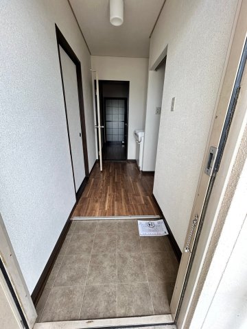 玄関　別号室の写真です。ご参考までに