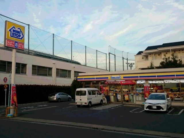 コンビニ　ミニストップ南台5丁目店（コンビニ）まで493m