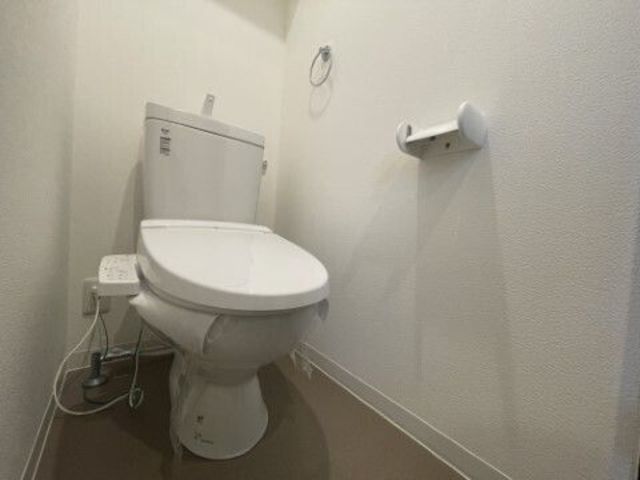 トイレ　同施工主・別部屋参考写真