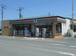コンビニ　セブン－イレブン　野洲冨波店（コンビニ）まで400m