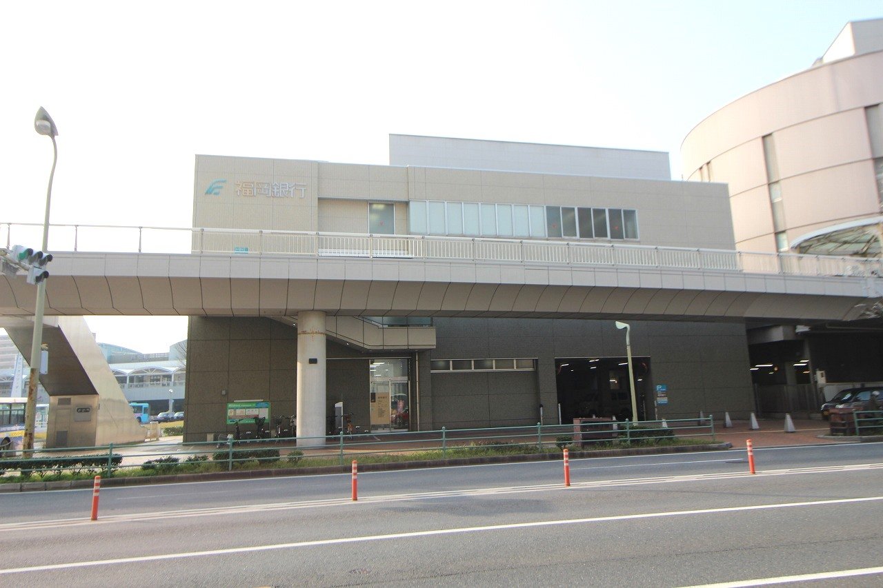 銀行　福岡銀行戸畑支店（銀行）まで444m